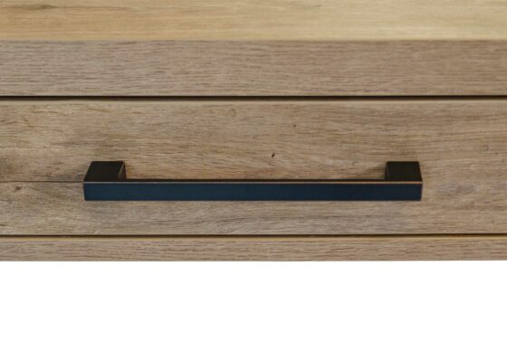 Mason in Monarca drawer handle close up